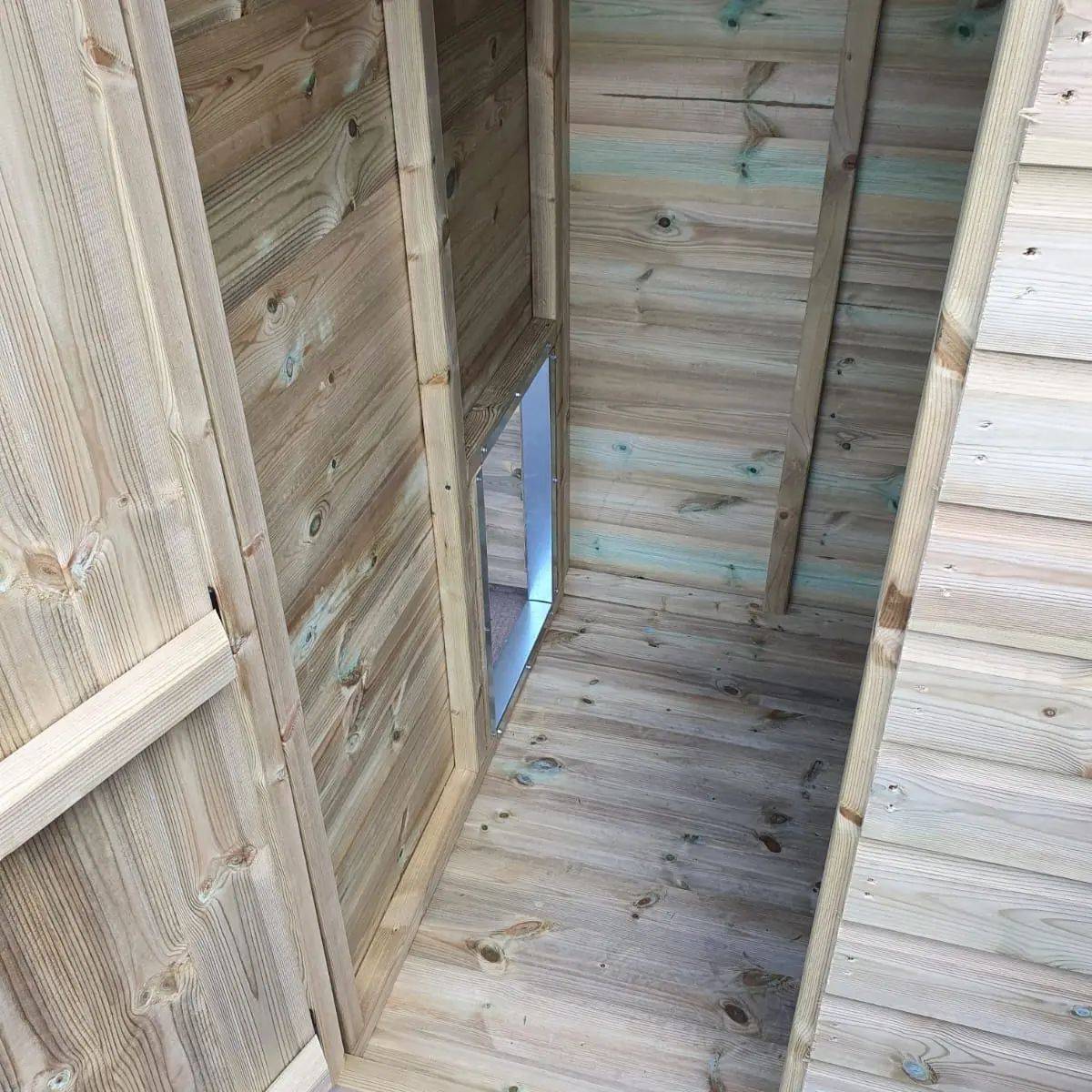 Benchmark Dog Kennel - Single 10 x 4ft, Premium Wood Range